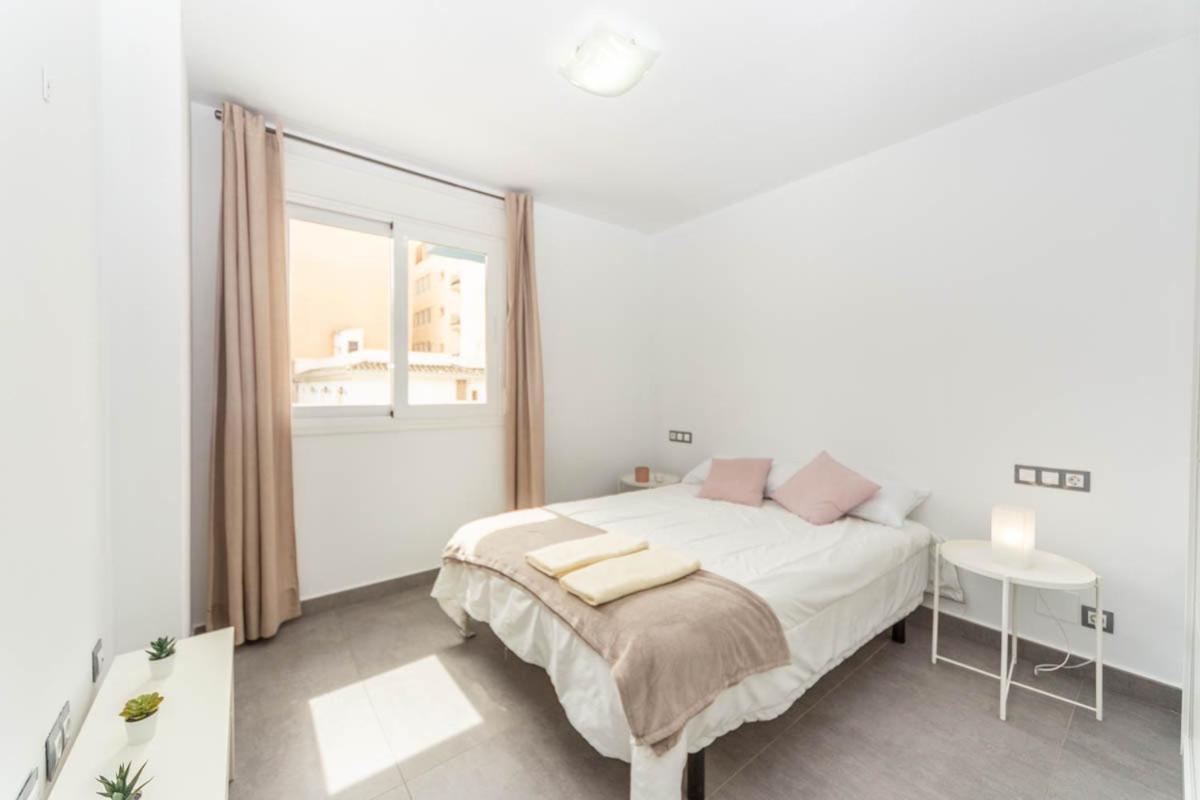 Moderno Y Luminoso Apartamento Apartment Фуeнхирола Екстериор снимка
