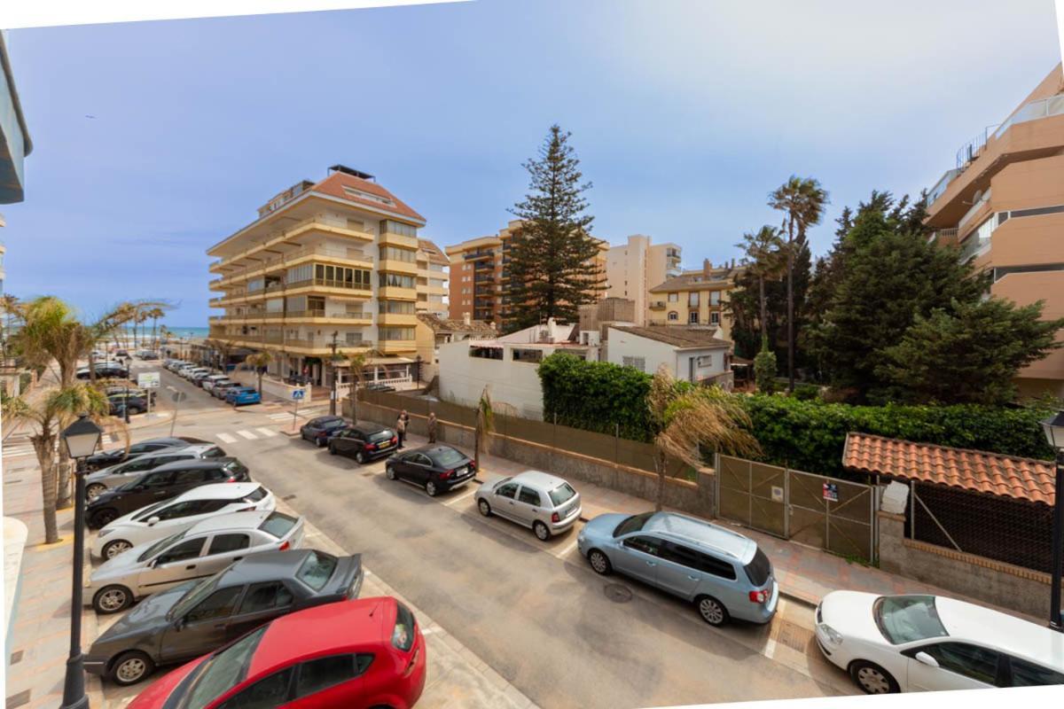 Moderno Y Luminoso Apartamento Apartment Фуeнхирола Екстериор снимка